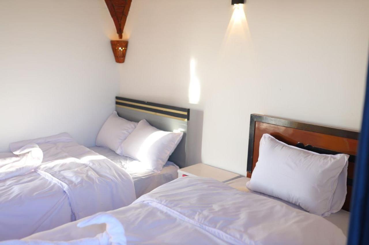 Quiet Gate Guest House Al Aqalitah Exterior photo